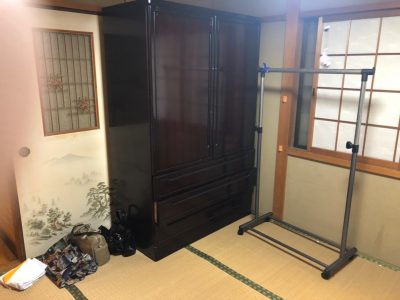 散乱した部屋